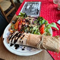 Wrap and salad at Nasch in Hamburg