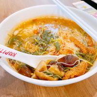 Tom yum bee hoon at Xuan Miao Veggie Food 炫妙 - PLQ Mall in Central Singapore
