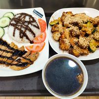 Chicken rice, rojak and herbal soup at Xuan Miao Veggie Food 炫妙 - PLQ Mall in Central Singapore