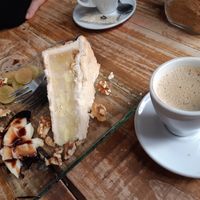 A piece of apple pie + cortado w/ oat milk at AbonaVida in Madrid