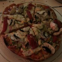 Pizza Hortaleza with vegan cheese  at AbonaVida in Madrid