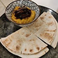 Hummus with pita at Mama Tierra in Athens