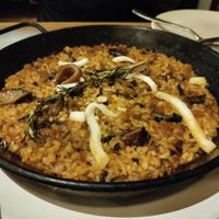 Dinner paella at Teresa Carles Cocina Vegetariana in Barcelona