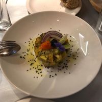 Avocado and mango tartare with alga caviar at Teresa Carles Cocina Vegetariana in Barcelona