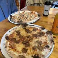 Mushrooms and "vegan bacon“  at Pizza Bande in Hamburg