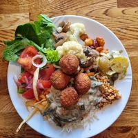 Lunch plate at Legume in Uppsala