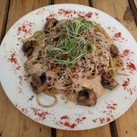 fideos en salsa de nueces y portobelos at El Jardín de Jazmín in Lima