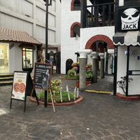 Look for this entrance on the street to find the court in which this restaurant is found  at El Jardín de Jazmín in Lima