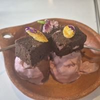 Sobremesa: brownie com helado de maiz at El Jardín de Jazmín in Lima
