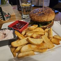 Beate Burger mit Himbeer-Mayonnaise at Debakel in Hannover