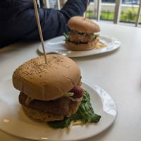 Full burger 20solss, tofu 15 at OKEY Al Natural in Lima