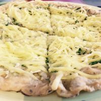 Garlic pizza at Dolly's Sister in Geelong