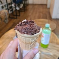 That ia the size of the ice cream at Naspolya Nassolda in Budapest