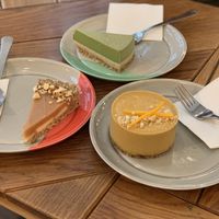 Raw cake: Avocado, Apple, Pumpkin 🌱 at Naspolya Nassolda in Budapest