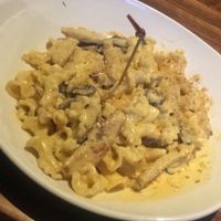 Gardein Mac N Cheese at Yard House in Fresno