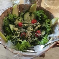 Salad of the day 11/7/15! Great taste but very oily. at U.to.pi.a in Mexico City