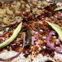 Pizza hawaiana y mexicana   at U.to.pi.a in Mexico City