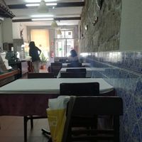 Blue tiles of the sort you find in traditional restaurants at Salpicos Verdes in Porto