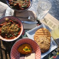 Excellent bowls and desserts at Le Botaniste in Ghent