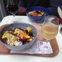 delicious bowl-dishes and beautifull vin naturel at Le Botaniste in Ghent