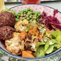 And some extra kimchi (in the middle) on the salad, cause it tastes so good!  at Le Botaniste in Ghent