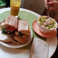 ciabatta and muesli bowl at nimmersatt in Vienna