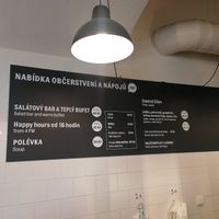 Pricing model including happy hour discount at Country Life Restaurant in Prague