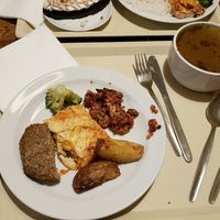 4 euros aprox esta porción at Country Life Restaurant in Prague