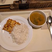 Nice pizza and vegetable soup at Country Life Restaurant in Prague