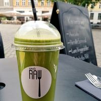 gunnar juice at simpleRAW in Copenhagen