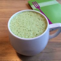 matcha lattè at simpleRAW in Copenhagen