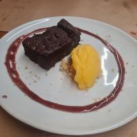 Vegan brownie at Fang i Aram in Menorca