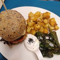 Hamburger at Fang i Aram in Menorca