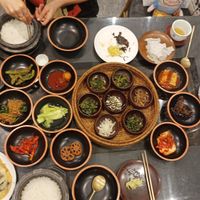 Main course at SanChon Korean Temple Cooking - 산촌 사찰음식전문점 in Seoul