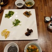#Veganuary at SanChon Korean Temple Cooking - 산촌 사찰음식전문점 in Seoul