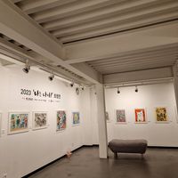 Eine Galerie ist angeschlossen at SanChon Korean Temple Cooking - 산촌 사찰음식전문점 in Seoul