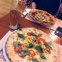 Отличная веганская пицца по супер цене! Всего лишь 169 крон! Очень вкусная и сытная ☺️ at Pizzeria Manna in Prague