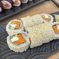 Creamy Sweet Orange (vorne) / Red hills on Fire (hinten)  at MAKIMAKI Sushi Green in Muenster