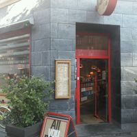 Store font at The Laundromat Cafe in Copenhagen