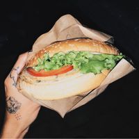 Beach burger. Good mayo at Universo Vegano - Solferino in Milan