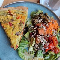 Veganes Gemüse Quiche at Pausenraum in Freiburg