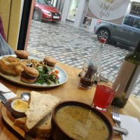 Sehr nette service. at Henderson's Vegan in Edinburgh