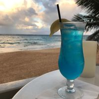 Cocktails on the patio at Oceano in Condado