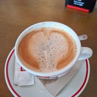 Kaffee mit Hafermilch at La Frontera in Fisterra