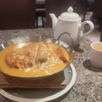Tasty baked rice with vegetarian pork in a thick pumpkin Sauce and with free tea at Green Veggie 天然齋 in Hong Kong Island