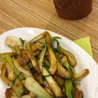 Tofu, "boeuf" et légumes sautés, riz gluant at Vege Saveurs in Paris