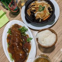 Duck, sticky rice and veggie wok at Vege Saveurs in Paris