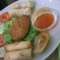 assortiment chaud at Vege Saveurs in Paris