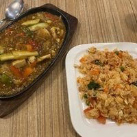 I can’t remember what I ordered! I think it was the Thai rice? It was so good! And the vegetables and tofu were great    at Vege Saveurs in Paris