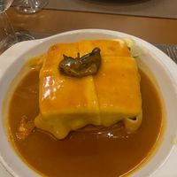 Francesinha de tofu (10,70€) at Francesinhas Al Forno da Baixa in Porto